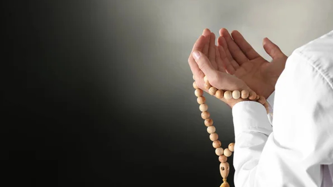 8 Powerful Duas for Hardship & Difficult Times