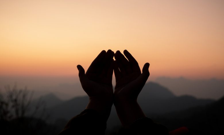 8 Types of People the Angels Make Dua For